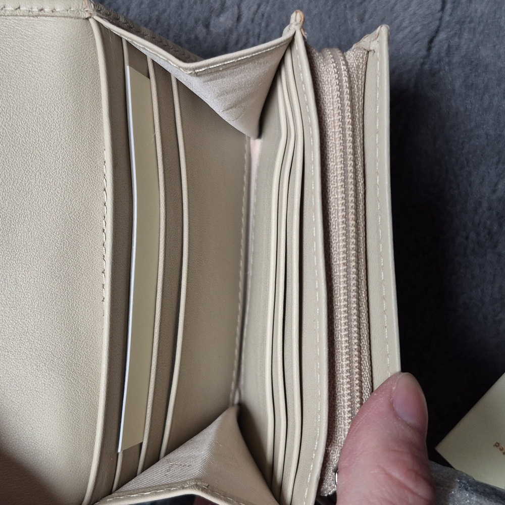 Radley London Once Upon The Thames Leather Fold Over Wallet New With Tags - Picture 9 of 14